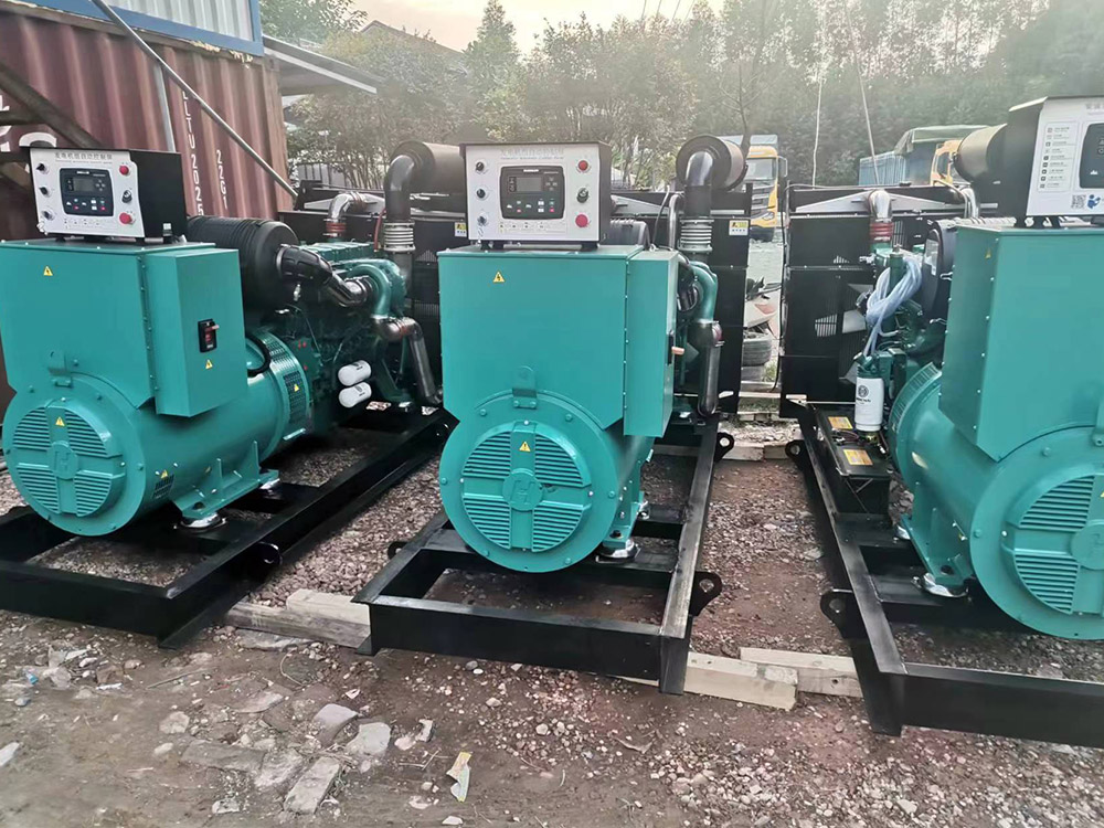 南海區獅山人民（mín）醫院500KW康明斯（sī）發電機（jī）組（zǔ）並機