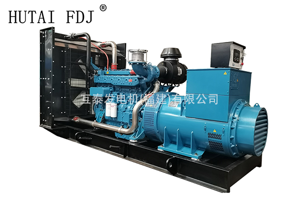600KW廣西玉柴動力柴油發電機組 750KVA三相（xiàng）一起草 www.17.com（tài）發（fā）電機 YC6TD1000-D30