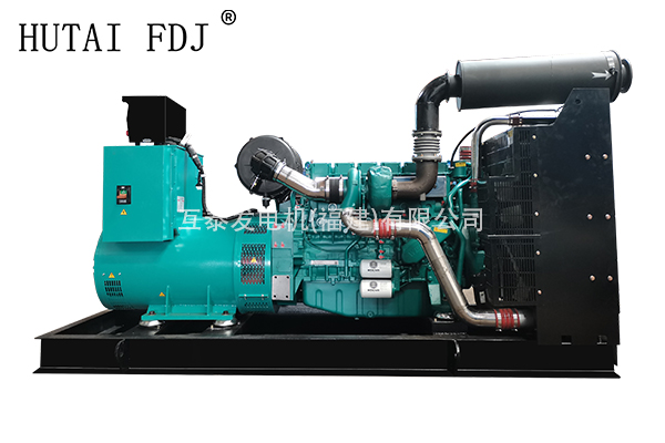 400KW濰柴（chái）動力柴油發電機組（zǔ） 500KVA濰柴發電機（jī） The diesel generator team