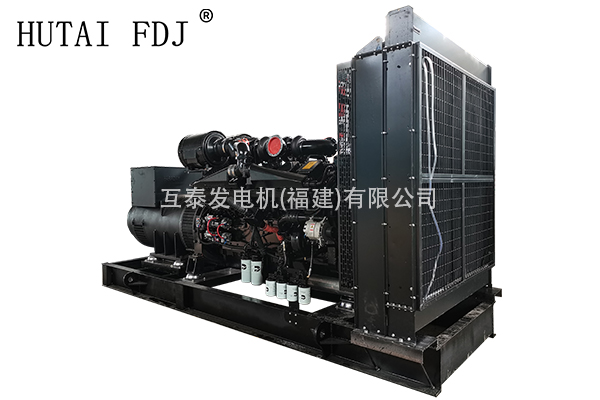 1000KW康明斯動力（lì）柴油發電機組1250KVA 一起草 www.17.com發電機（jī） KTA38-G9